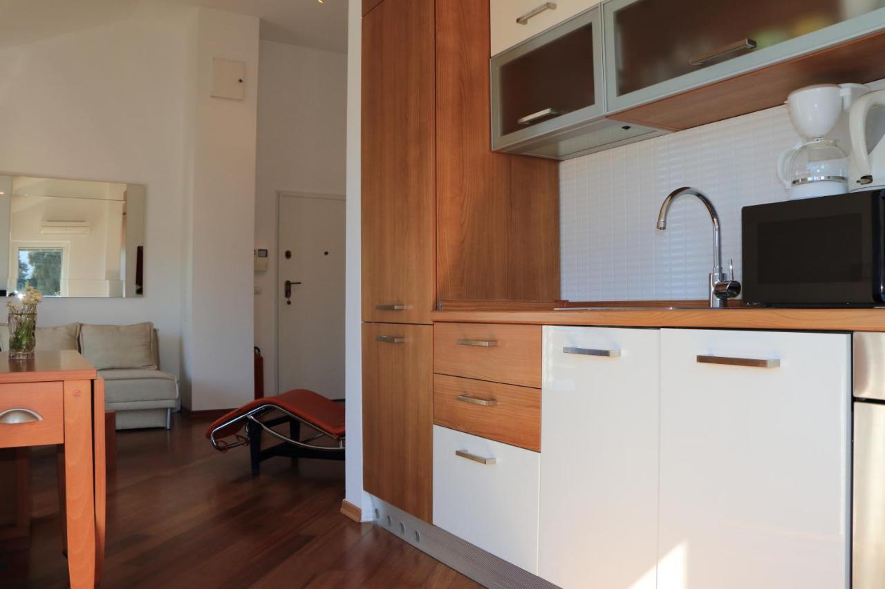 Blue Sky Apartment